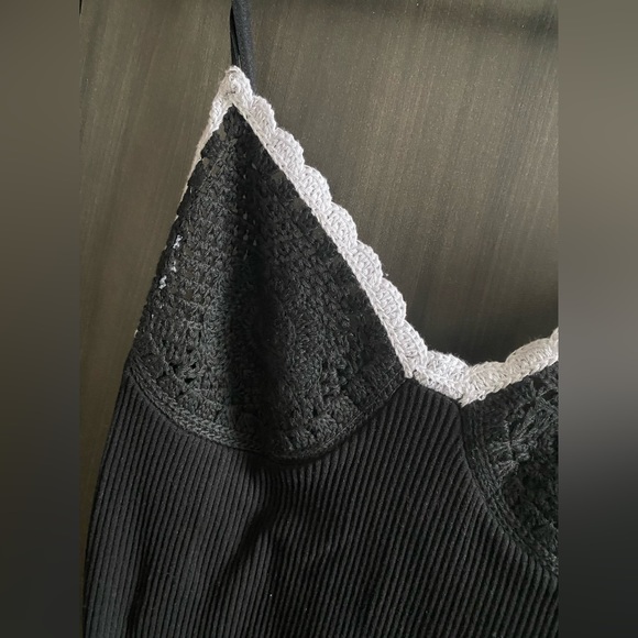 Zara ribbed black mini dress with crochet detail size M-L - Picture 4 of 4